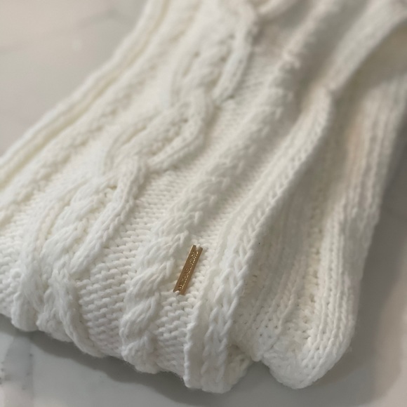 Michael Kors - Infinity Scarf - Ivory - Picture 2 of 8